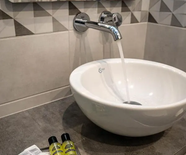 Galatia Hotel Fira (Santorini)