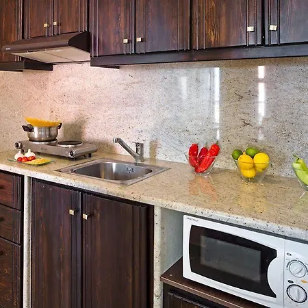 غلاتيا فندق ثيرا