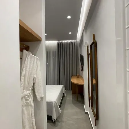 Galatia 3* Fira (Santorini)