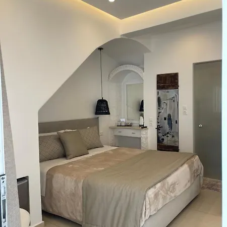 Galatia Fira (Santorini)