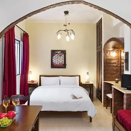 Ξενοδοχείο Galatia Φηρά