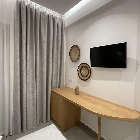 Galatia Fira (Santorini)