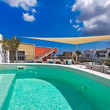 Galatia Fira (Santorini)