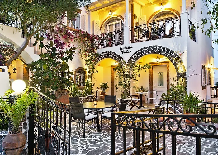 Galatia Fira (Santorini)