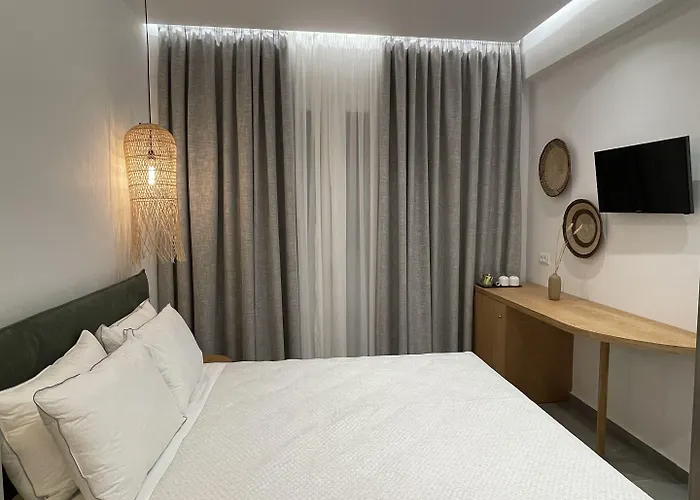 Galatia 3* Fira (Santorini)