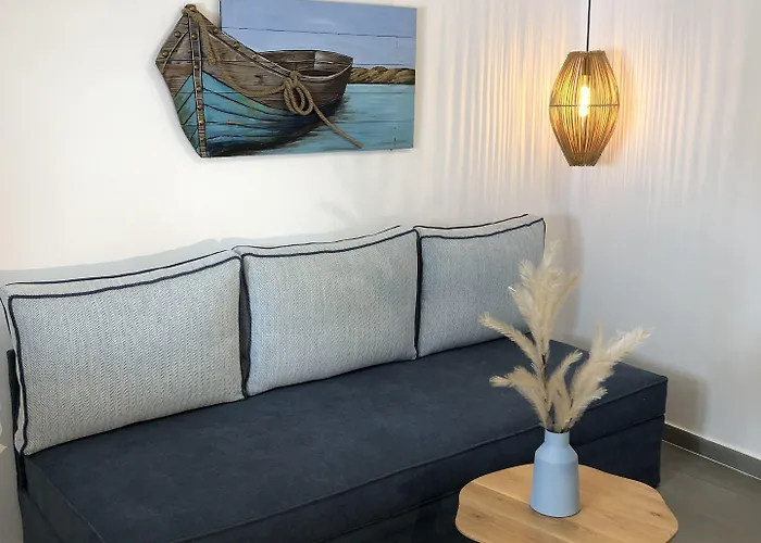 Galatia Fira (Santorini)