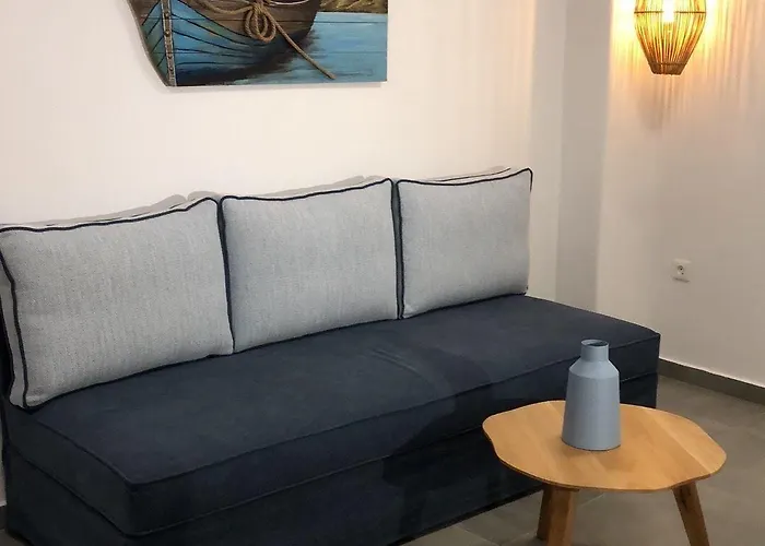 Galatia Fira (Santorini)