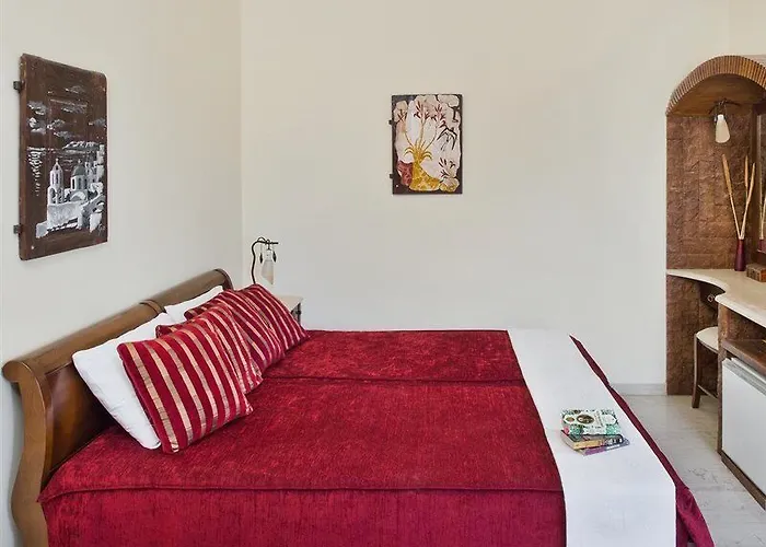 Galatia Hotel Fira (Santorini)