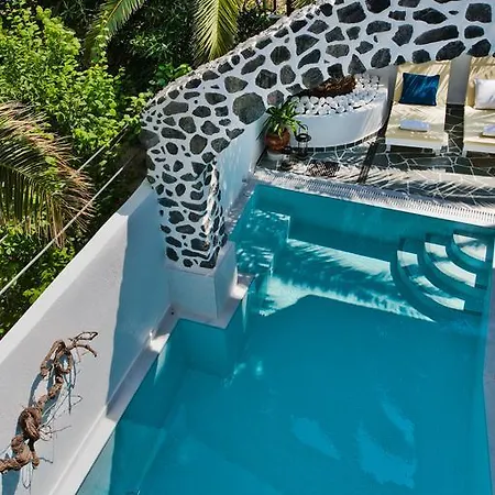 Galatia Fira (Santorini)