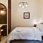 Galatia Hotel